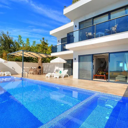 Amor Villa